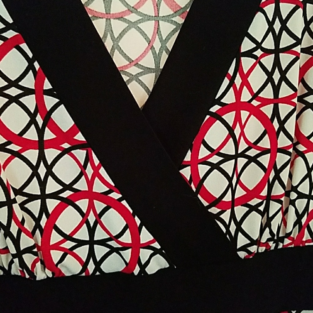 Top - Picture 2 of 3